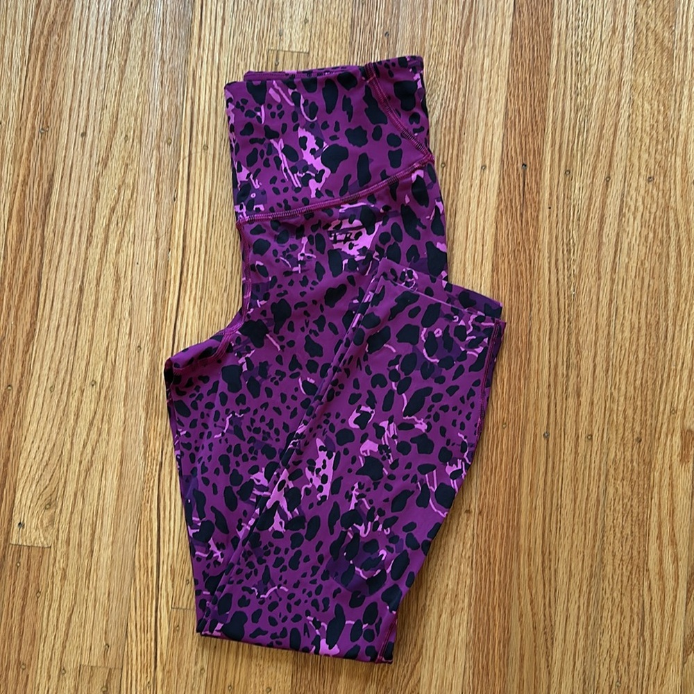 Lululemon Leggings; Cheetah Camo Pace; 23 inseam: size 6